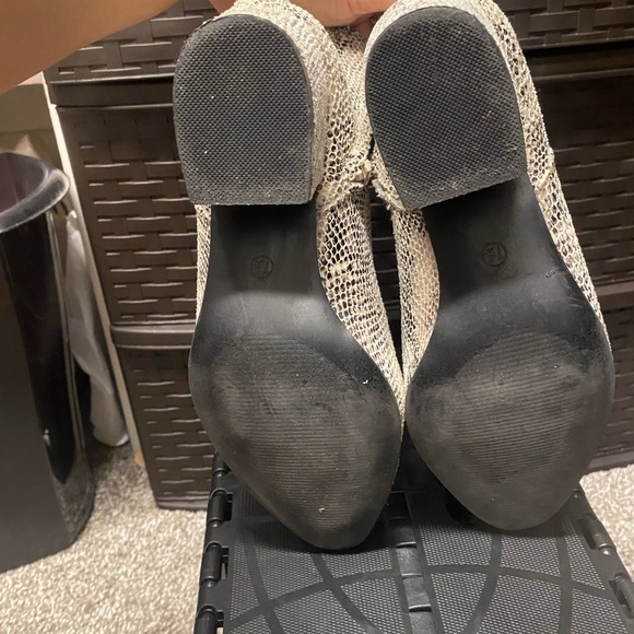 Snake Print ankle boots - Picture 4 of 5